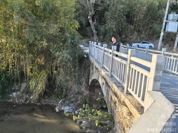 安樂鎮(zhèn)開展11月“河長日”巡河活動