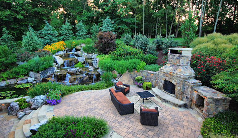 活植物景觀維護如何實現(xiàn)景觀預期設計效果