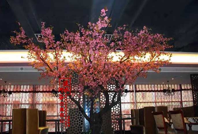 仿真樹批發(fā)市場(chǎng)