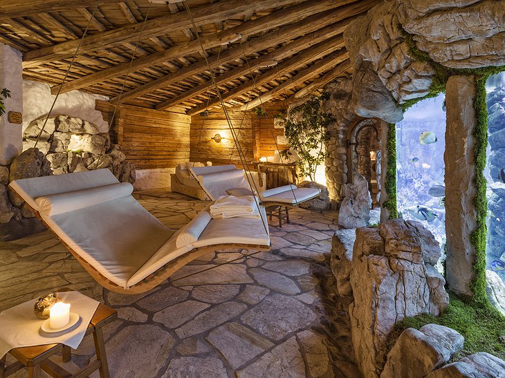 山洞康體休閑中心