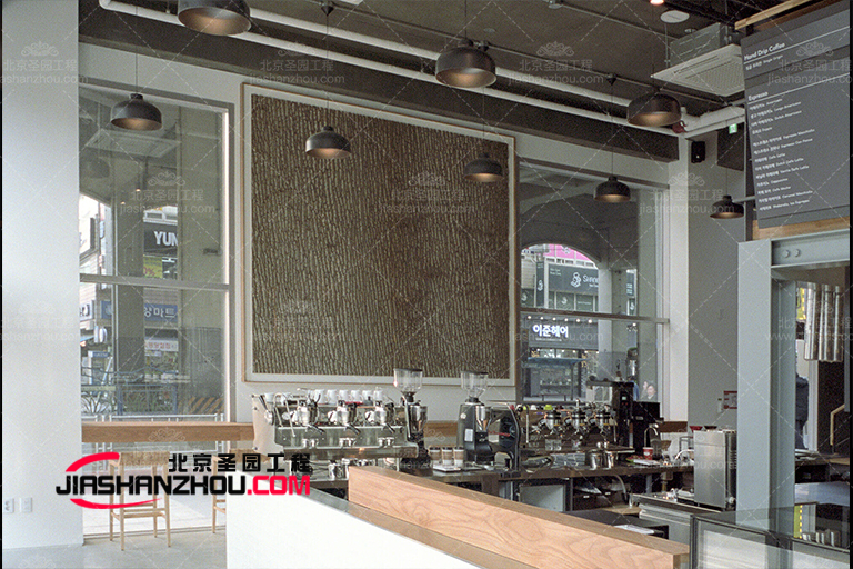 仿真樹(shù)皮酒店